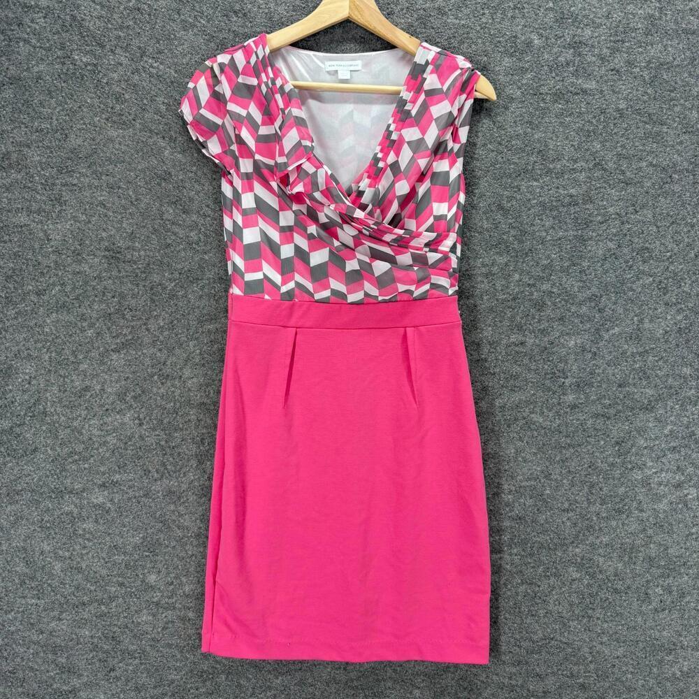 New York & Company Dress Women S Small Pink Geometric Shift Midi V-Neck Casual